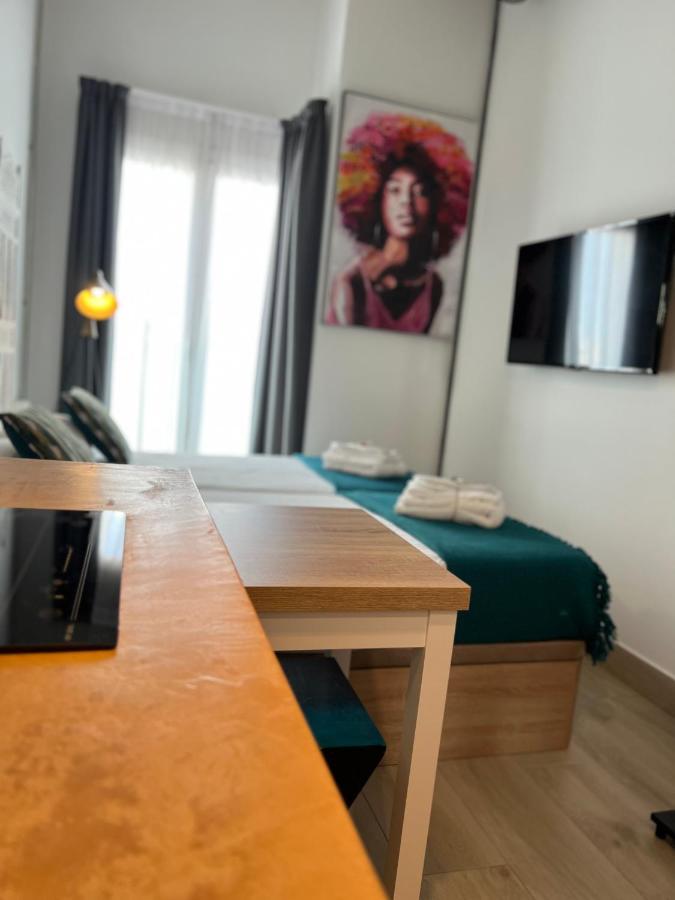 Varela 30 Apartamentos Málaga Esterno foto